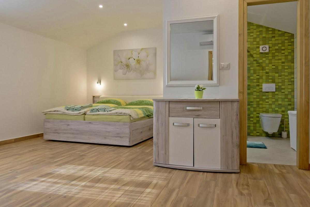 Villa Rina In Barat كانافانار المظهر الخارجي الصورة